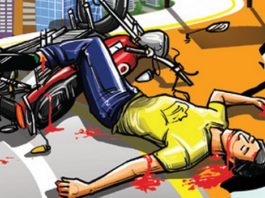 பெற்றோர் மற்றும் 7 வயது மகன் ஆகியோர்